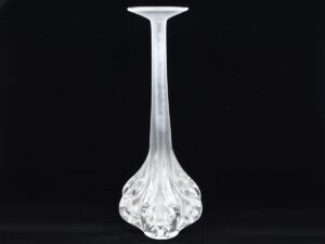 Vase soliflore de Lalique