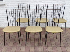 Ensemble de 6 chaises de colette Gueden.