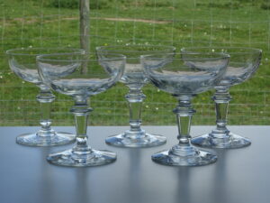 série de 5 coupes à champagne verre taillé Portieux