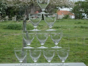 Série de 10 verres à vin cristal Art déco
