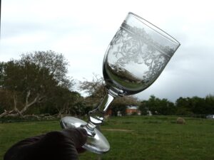 Saint Louis 1 verre à vin cristal gravé Metz